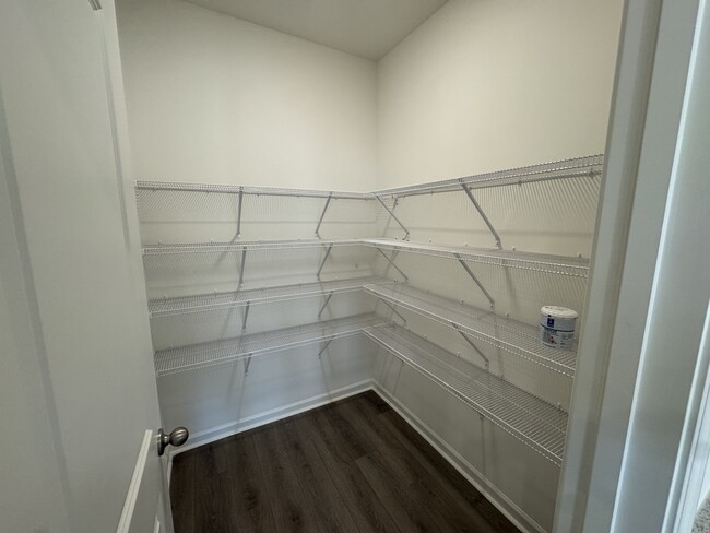 Building Photo - 2136 Norwood Ct