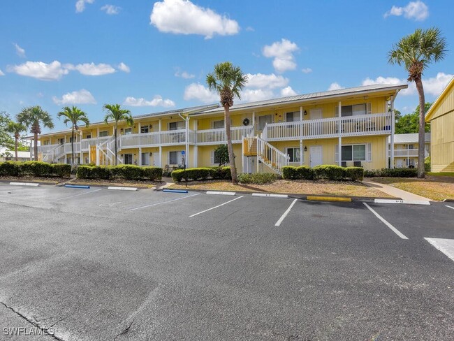 Primary Photo - 4617 Bayshore Dr