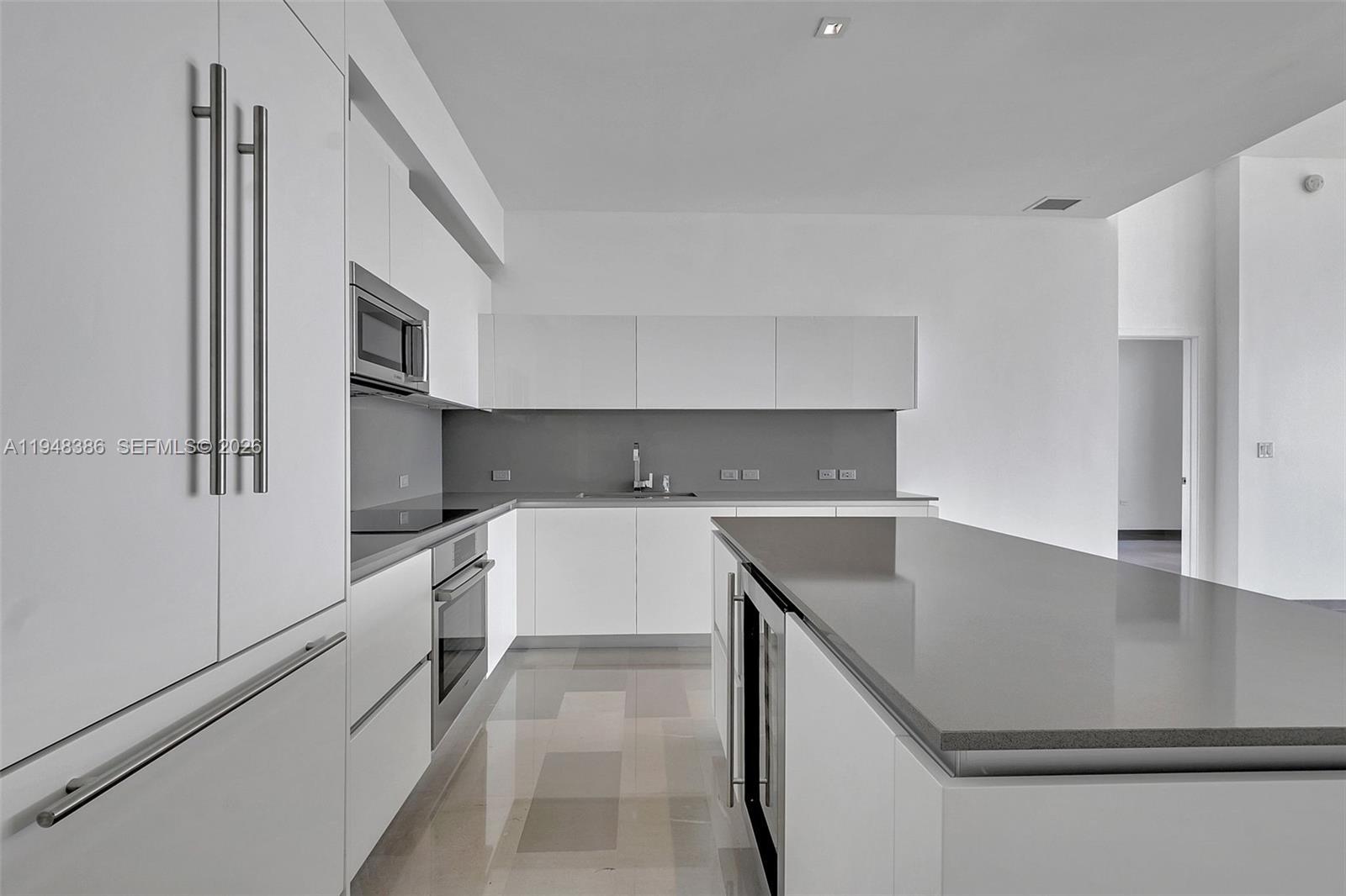 Building Photo - 88 SW 7th St