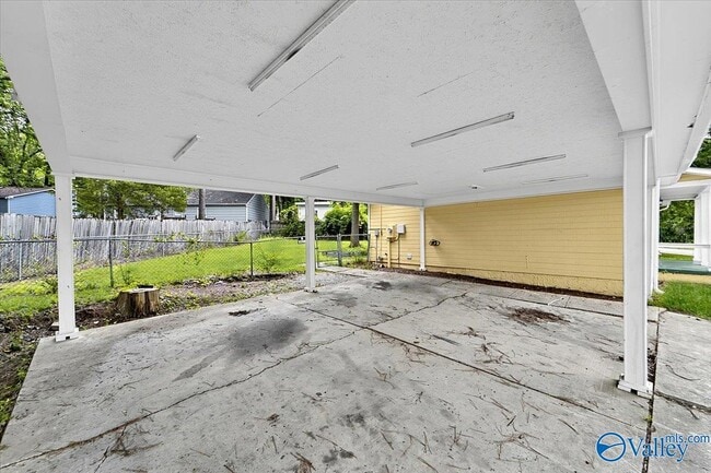 Building Photo - 13847 Mariellen Rd