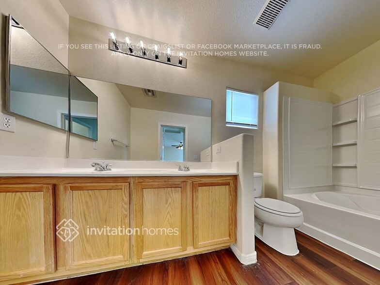 Building Photo - 9526 Michelle Falls Ave