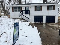 Building Photo - Amazing 3 Bedroom Home!