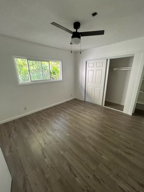 Ceiling Fans and Vinyl Hardwood Floors - 2630 S Hobart Blvd