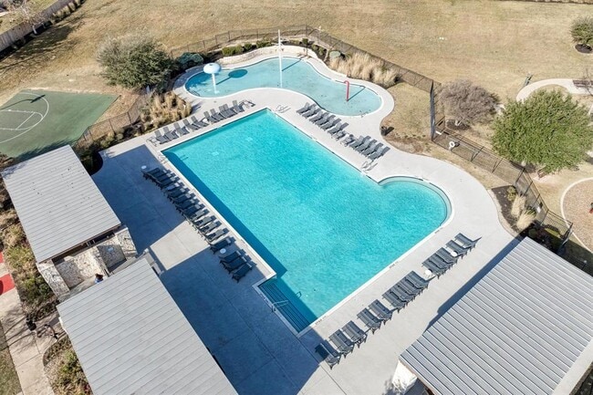 Building Photo - 113 Rampart Lp