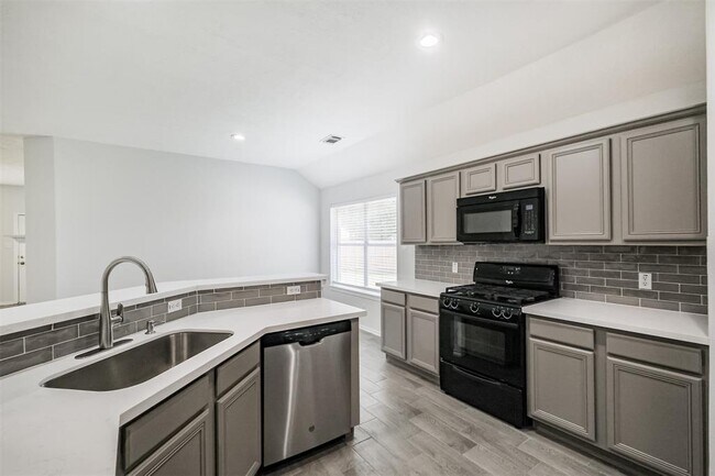 Building Photo - 5702 Carrollton Creek Ct