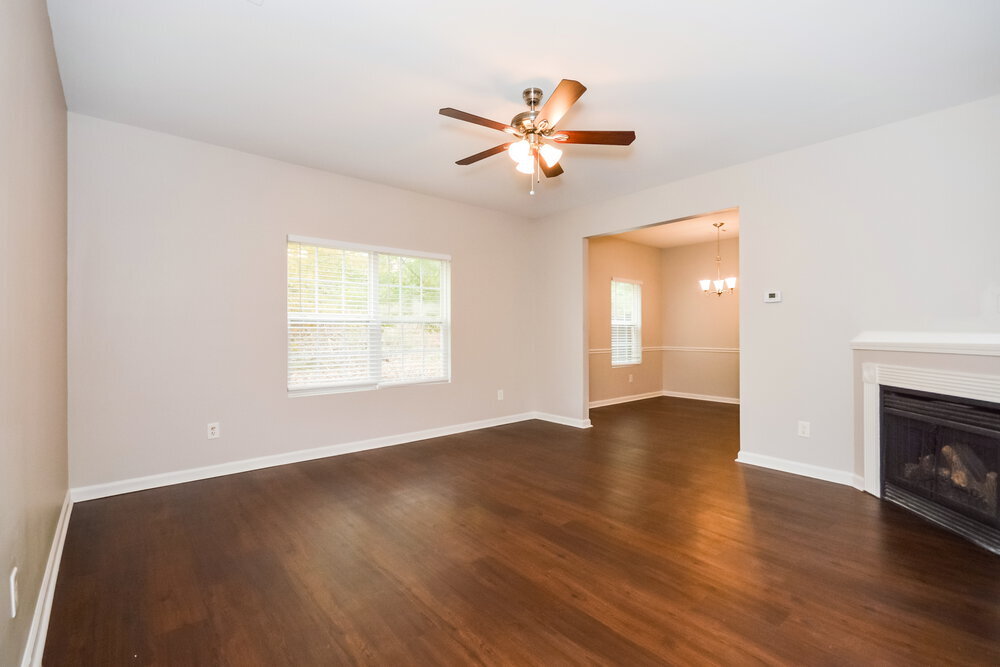 Building Photo - 5040 Pioneer Pkwy