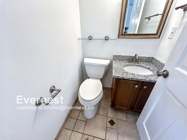 Building Photo - Beautiful 4-Bedroom Home with Modern Comforts / Pet-Friendly / Vouchers Accepted / Available Now!