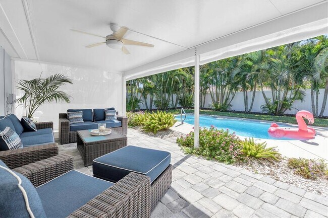 Building Photo - 104 24th St