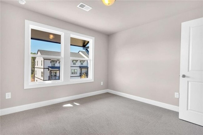 Building Photo - 423 Lincoln St