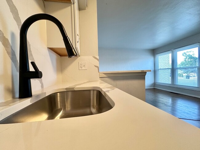 Building Photo - 306 Forder Rd