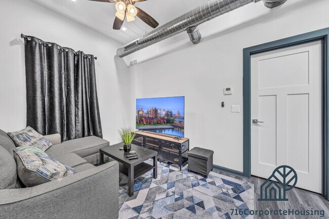 Building Photo - Furnished 2-Bedroom, 2-Bath Apartment near the Medical Campus