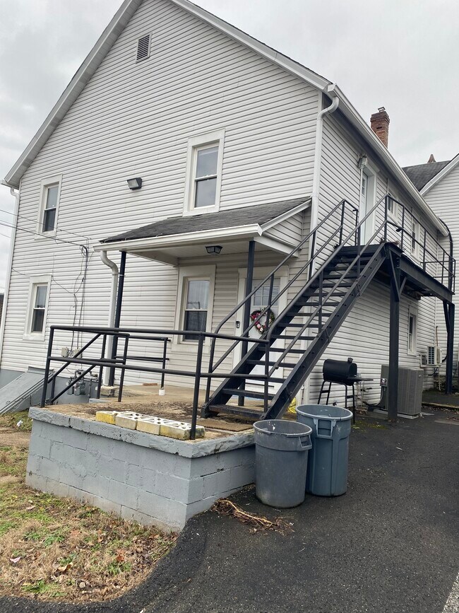 Building Photo - 347 Prestley Rd