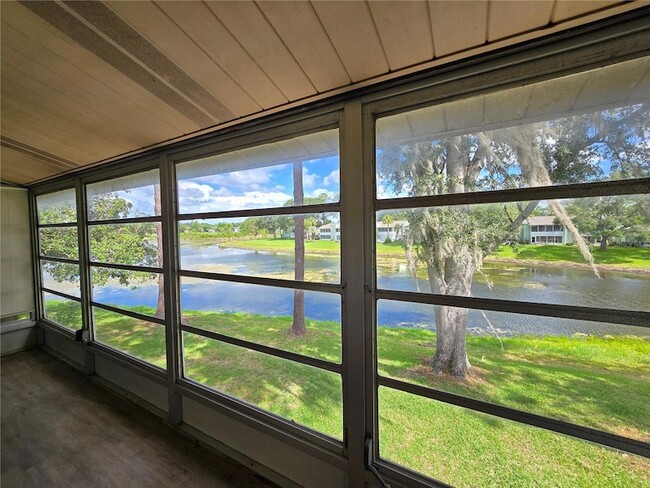 Building Photo - 623 Midway Dr