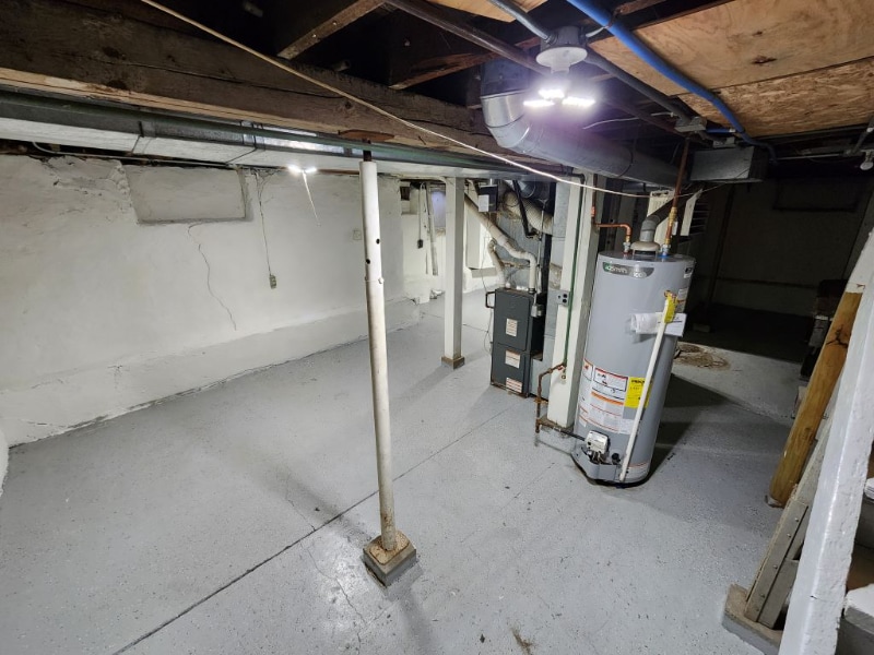 Building Photo - 2330 Grand Ave