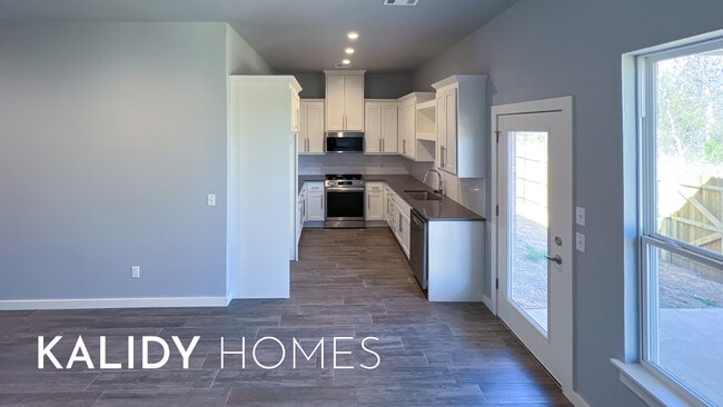 Building Photo - 424 Remington Ave