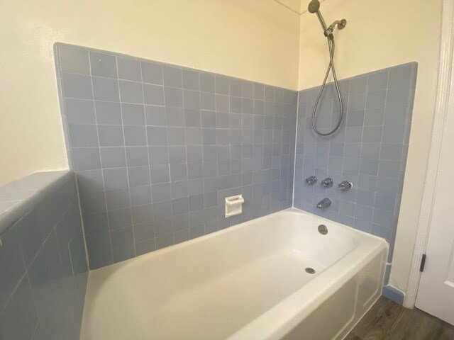 Building Photo - 2486 Venice Blvd