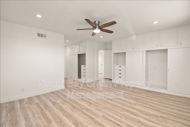 Building Photo - 312 Ave Atezada