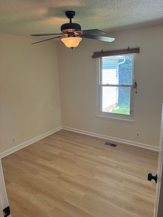 Building Photo - 1424 Trade Winds Ct