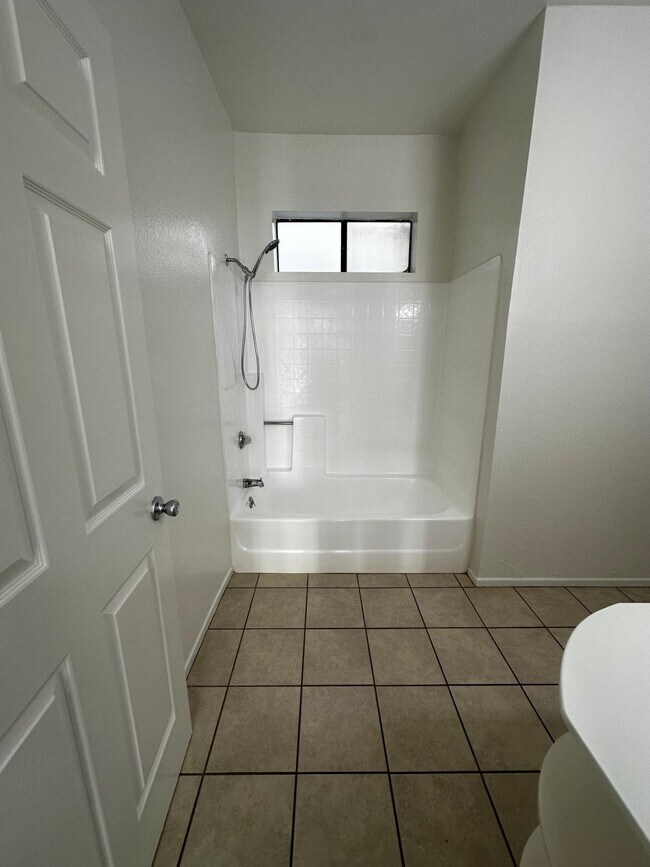 Building Photo - 4343 Whitsett Ave