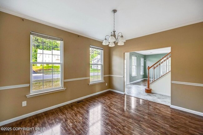 Building Photo - 115 Daffodil Dr