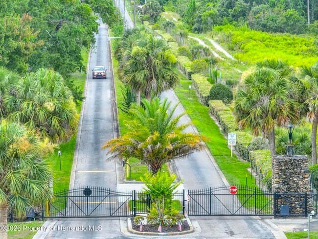 Building Photo - 6403 River Lodge Ln