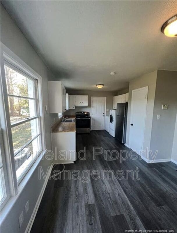 Building Photo - 321 Prairie Ct