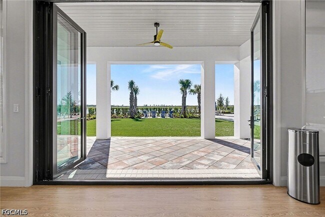 Building Photo - 44283 Panther Dr
