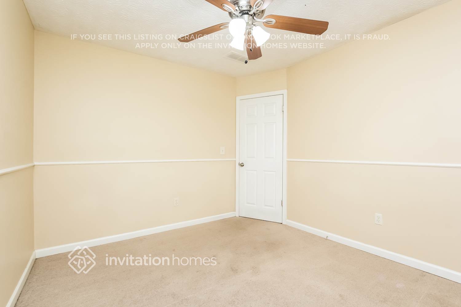 Building Photo - 1835 Red Rose Ln