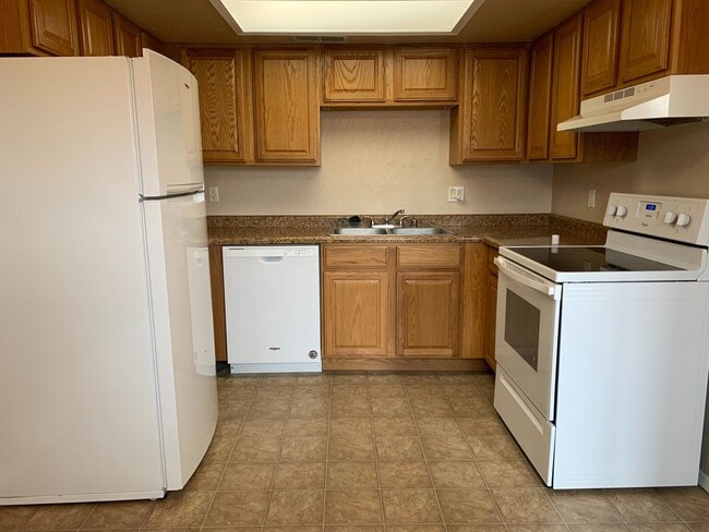 Building Photo - 1011 Meadowlark Ct SE