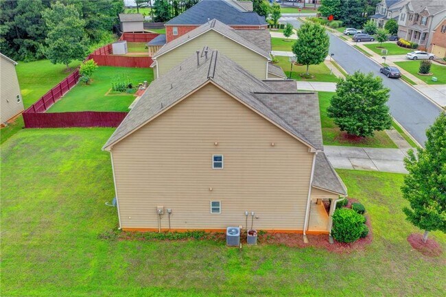 Building Photo - 4228 Woods Creek Ln