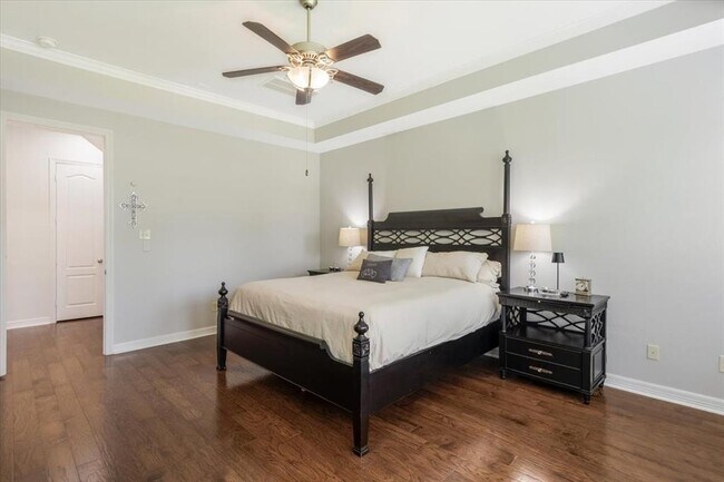 Building Photo - 18901 N Bee Cave Springs Cir