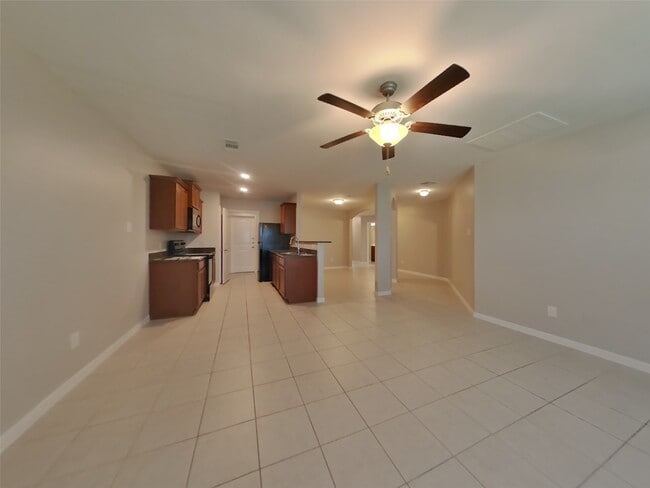 Building Photo - 317 Summer Horse Dr