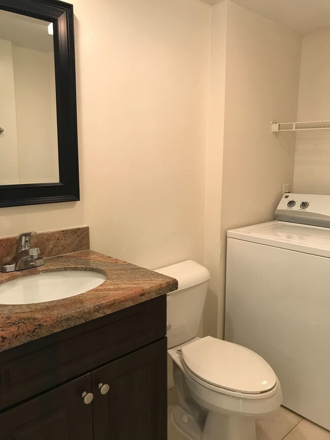 Building Photo - 233 Charter Way