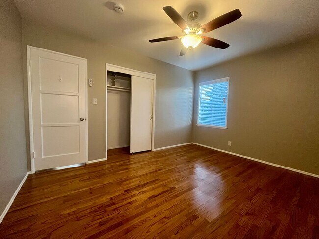 Building Photo - 3 BEDROOM/1 BATH HOUSE IN SOUTHWOOD RIVIERA TORRANCE