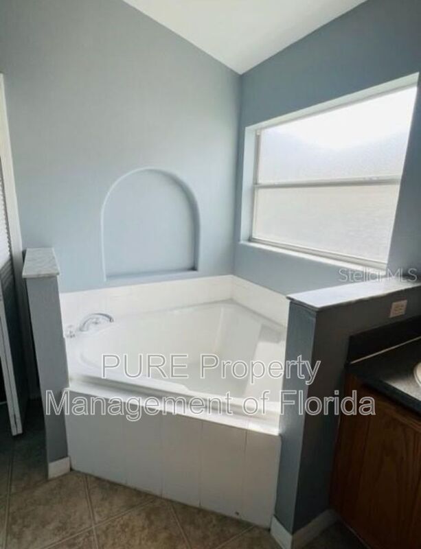 Building Photo - 16225 Egret Hill St