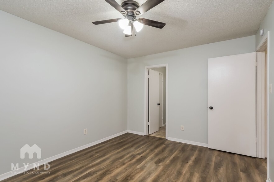 Building Photo - 3755 Carroll Dr