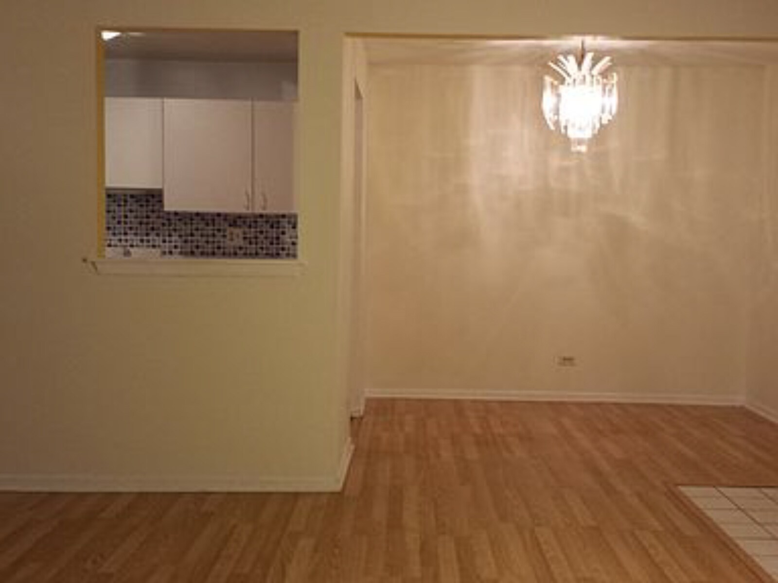 Dinning Area - 800 N Lakeside Dr, 2B