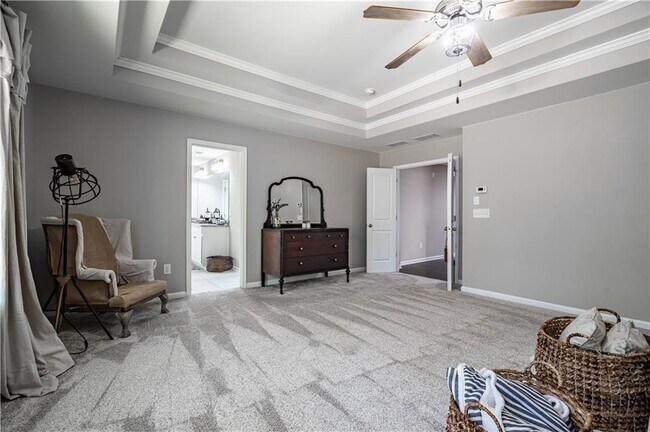 Building Photo - 135 Stoney Creek Pkwy
