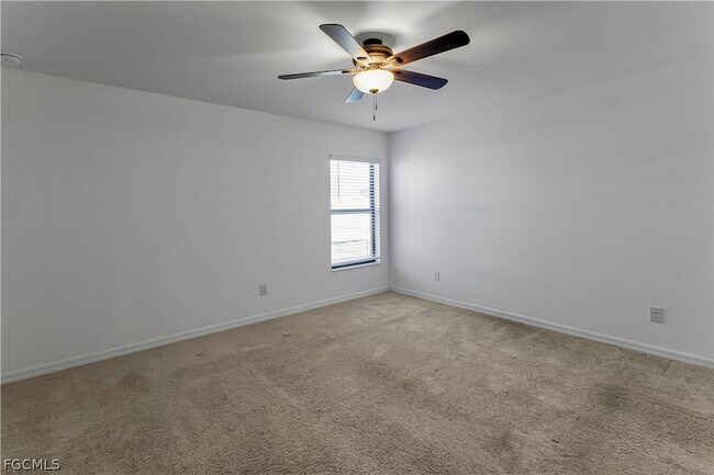 Building Photo - 185 Yager Cir