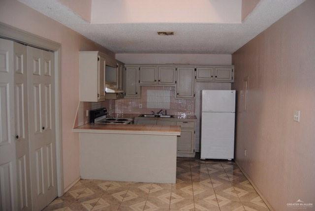Building Photo - 9 Kimberly Ln
