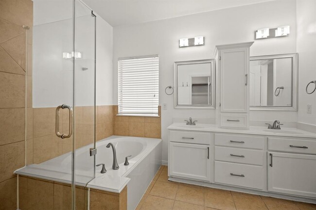 Building Photo - 2903 Flower Creek Ln