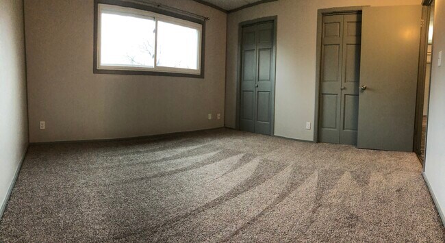 Building Photo - 1594 English St