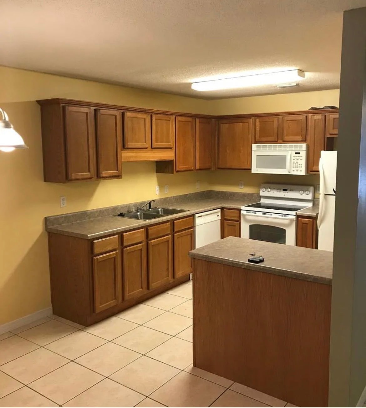 Building Photo - 104 Andalusia Rd