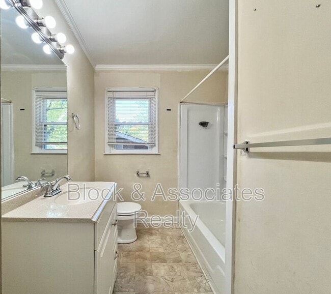 Building Photo - 139 Endsley Ave