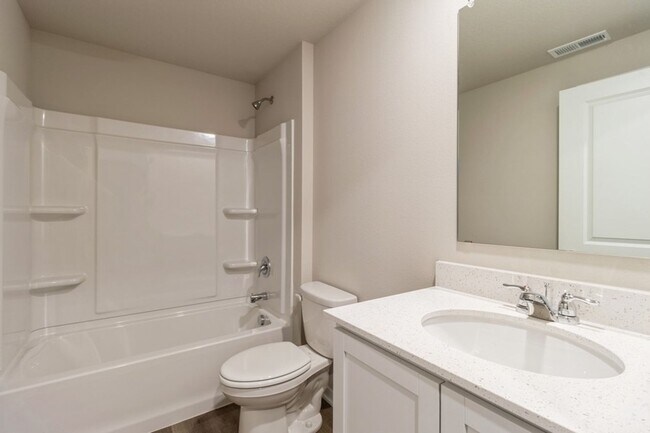 Building Photo - FULLY FINISHED BASEMENT!! 4 Bed, 3 Bath Home in Waukee