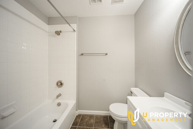 Building Photo - One-story 3B2B in Stonebridge Ranch