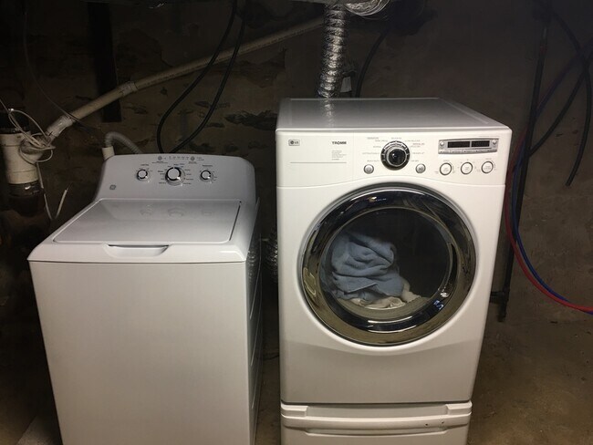 Building Photo - 4316 Dexter St