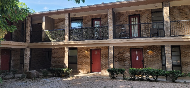 Building Photo - 1421 S 12th St