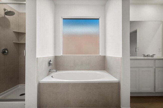 Building Photo - 221 Rodney Boat Rd