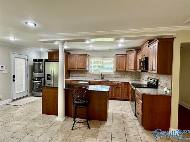 Building Photo - 8613 Camille Dr SE